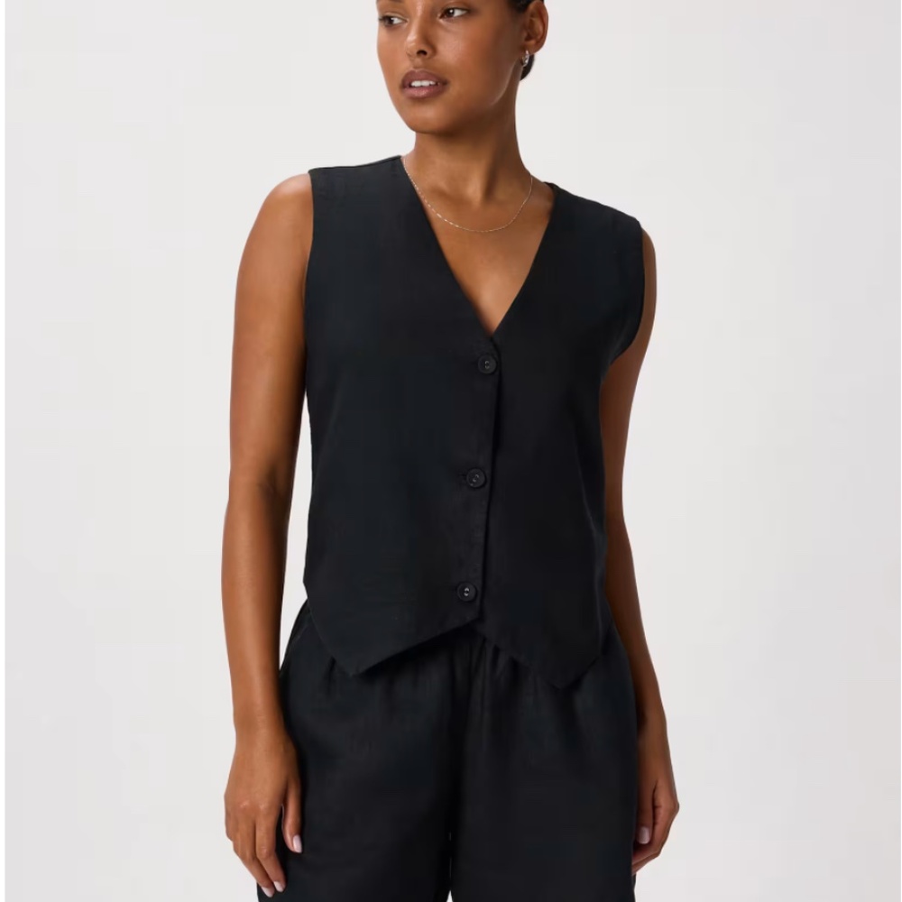 Quince European Linen Vest